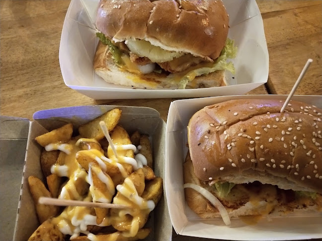 Lepak Luu Food Court