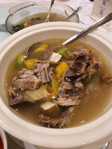 Shang Palace - Gastronomi dan perhotelan