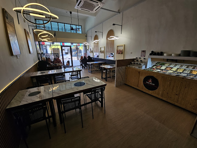 Comentarii opinii despre The Hill's Shabu Shabu Station