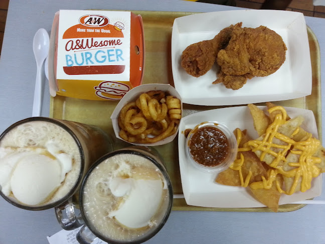 A&W - Gastronomi dan perhotelan