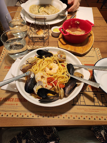 Opinii despre Kafe Bistro Two Frenchies în George Town - Gastronomi dan perhotelan