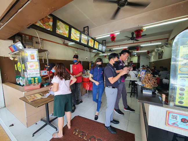Lucky Corner Chicken Rice Cafe