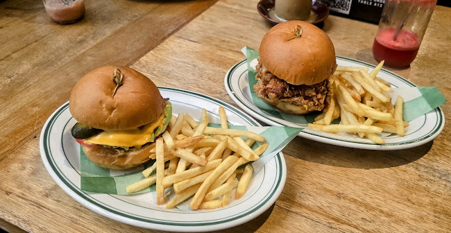 Opinii despre Plan B Ipoh în Ipoh - Gastronomi dan perhotelan