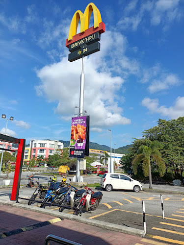 McDonald's Meru Raya DT - Gastronomi dan perhotelan