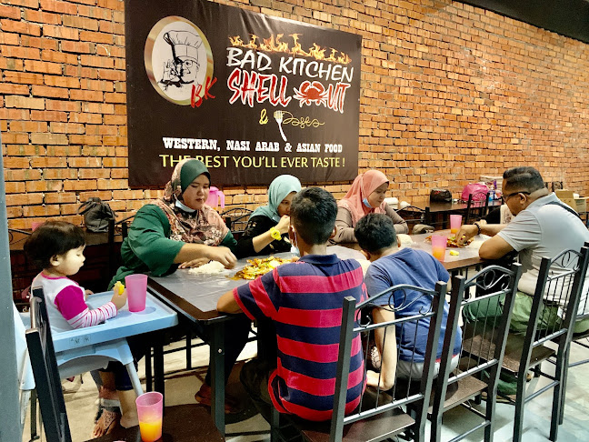 Bad Kitchen Shellout Restaurant - Bagan Serai