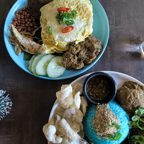 Fiftig Seofon - Gastronomi dan perhotelan