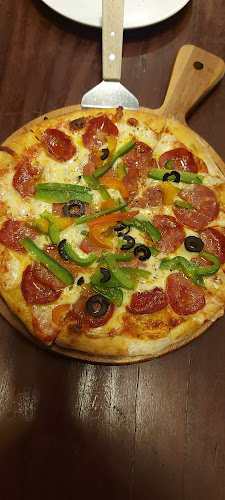 The Penthouse Restaurant & Winebar - Gastronomi dan perhotelan