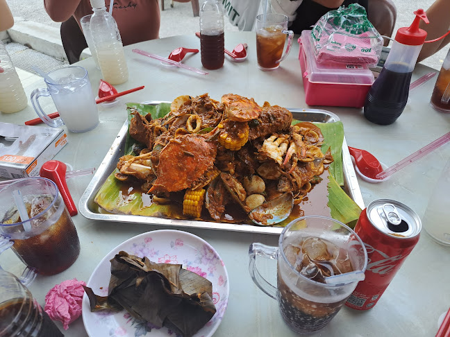 Lumut kopitiam (aik hooi) - Gastronomi dan perhotelan