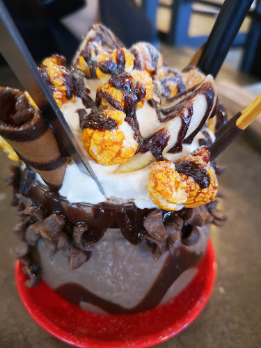 OverStepped Cafe Perdana Heights