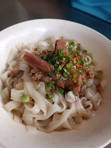 Chang Cheng Cafe - Gastronomi dan perhotelan