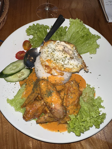 Ashhryshoshedap - Gastronomi dan perhotelan