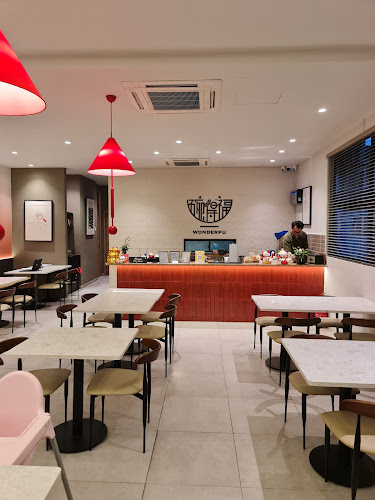 Wonderfu Restaurant - Gastronomi dan perhotelan