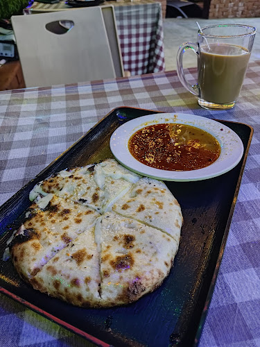 De' Tandoor - Gastronomi dan perhotelan