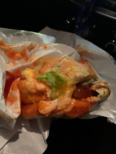 Akie Burger Presint 16