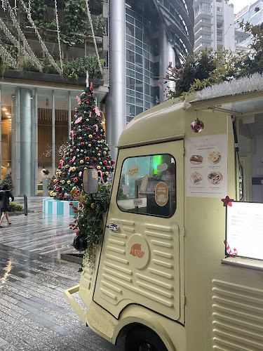 LUMI Cafe - Gastronomi dan perhotelan