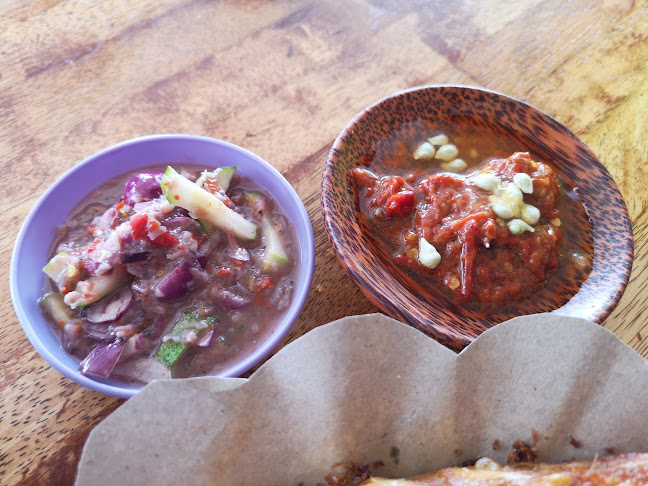 Comentarii opinii despre Ayam Rico Cafe