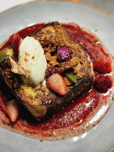 Picco Polo Cafe - Gastronomi dan perhotelan