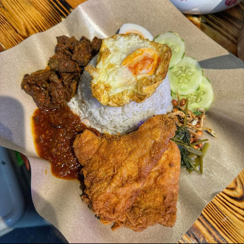 Lepak Luu Food Court