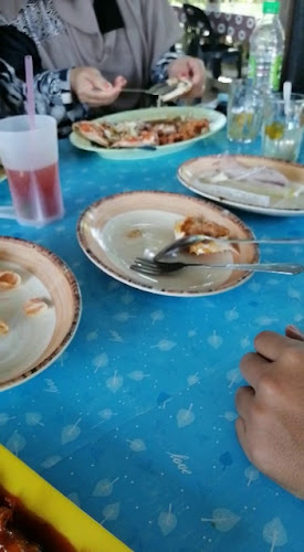 Cik Aya Laksa Ketam & Udang Lipan - Gastronomi dan perhotelan