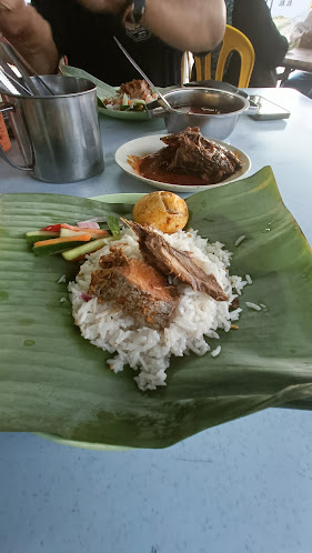 Kedai Nasi Dagang Kak Yah - Gastronomi dan perhotelan