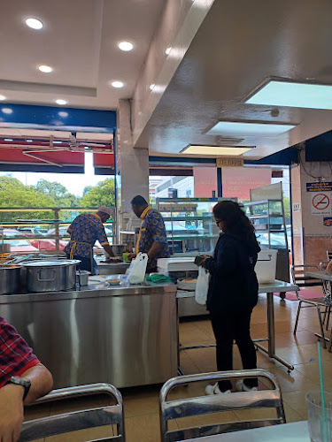 Opinii despre Nasi Kandar Pelita, Ampang Point în Ampang - Gastronomi dan perhotelan