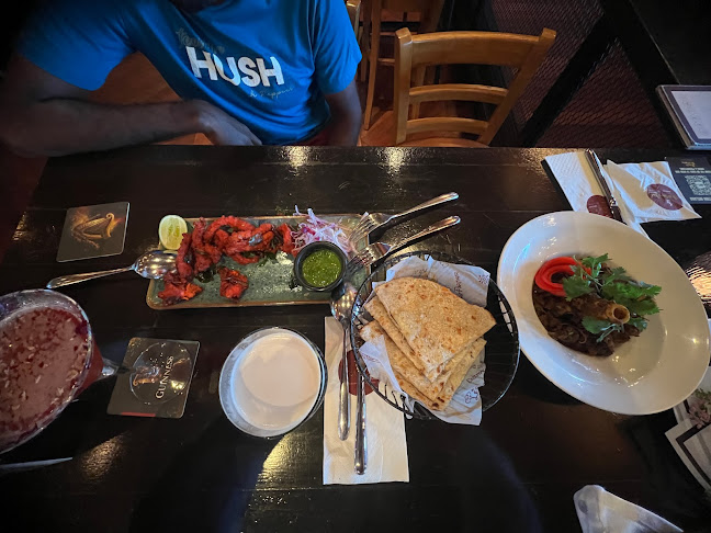 Rock Bottom Malacca - Gastronomi dan perhotelan