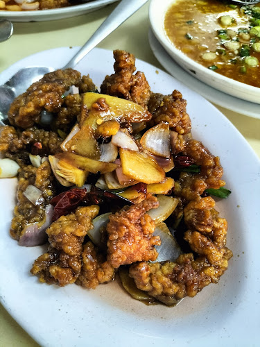 Opinii despre Hak Mun Restaurant în Pusing - Gastronomi dan perhotelan