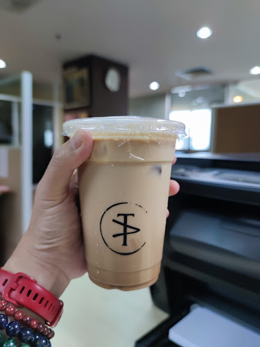 The Alchemist's Café - Gastronomi dan perhotelan