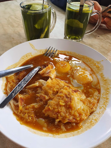 Opinii despre Kafe Najwa în Kuching - Gastronomi dan perhotelan