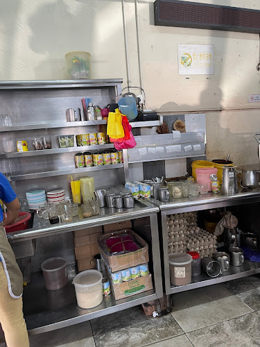 Opinii despre 泉成茶餐室 Restoran Chua Seng @ Taman Sri Mernanti în Kluang - Gastronomi dan perhotelan