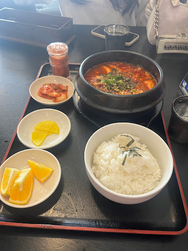 Kimchi Station Kuala Selangor - Gastronomi dan perhotelan