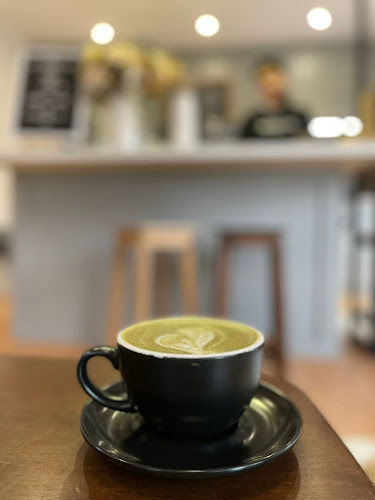 Opinii despre The Alchemist's Café în Kota Kinabalu - Gastronomi dan perhotelan