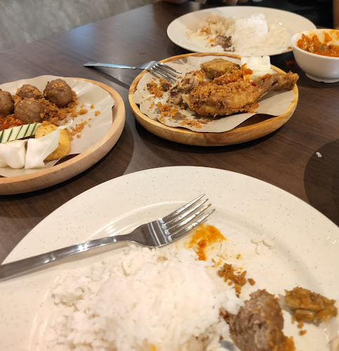 Comentarii opinii despre Ayam Penyet Kuala Selangor