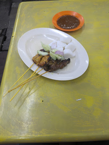 Medan Selera Dato' Tahwil Azar - Gastronomi dan perhotelan