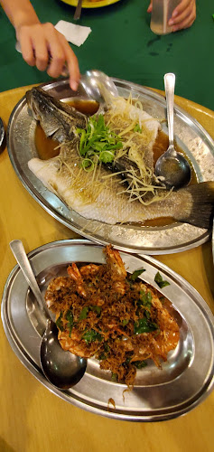 Comentarii opinii despre Muhibbah Seafood Restaurant