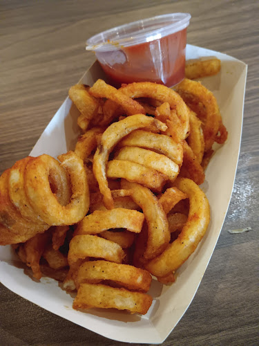 Woodfire Shah Alam - Gastronomi dan perhotelan