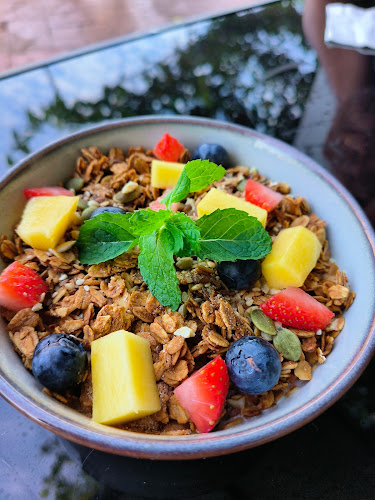 Ban Kheng Cafe - Gastronomi dan perhotelan