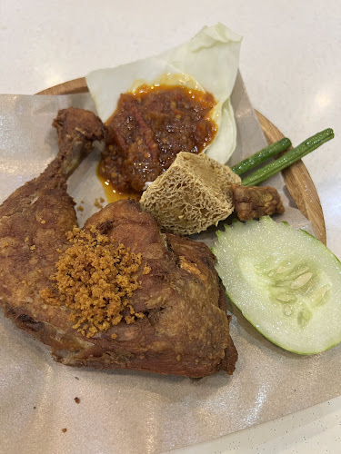 Lot 31, Level 4, Paradigm Mall, Skudai Hwy, Taman Bukit Mewah, 81200 Johor Bahru, Johor