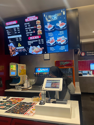 4Fingers Crispy Chicken @ Petronas NKVE - Petaling Jaya