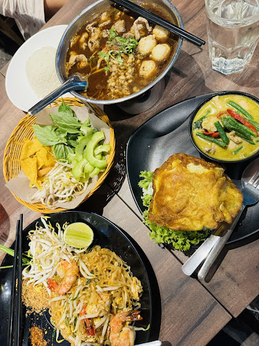 WhatSaeb Boat Noodles in Penang ก๋วยเตี๋ยวเรือ ณ ปีนัง - Gastronomi dan perhotelan