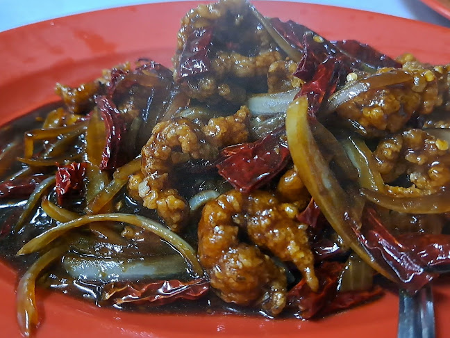 Opinii despre 闲人茶餐室 Kopitiam Senang în Teluk Intan - Gastronomi dan perhotelan