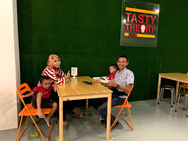 Tasty Theory Cafe