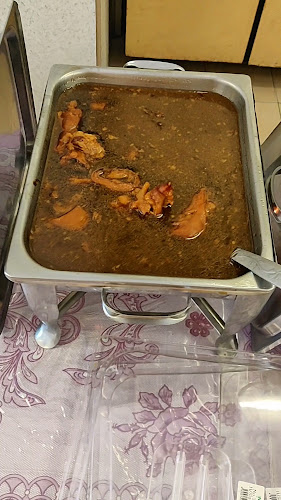 Kafe Lin's - Gastronomi dan perhotelan