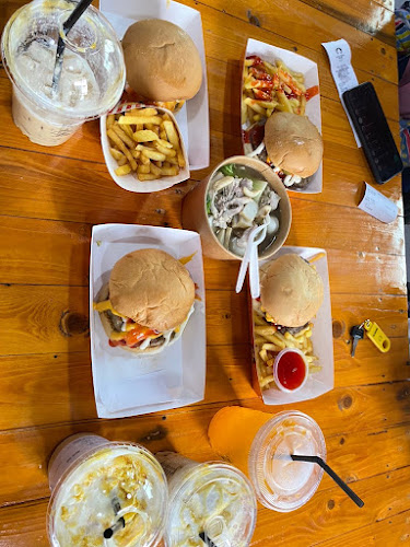 Opinii despre Apcel Coffee House (Cawangan Hutan Kampung) în Alor Setar - Gastronomi dan perhotelan