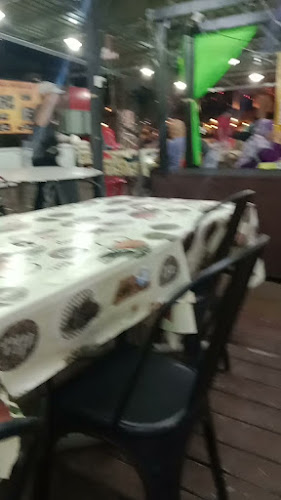 Comentarii opinii despre Restoran Ikan Bakar Muara Sg Melaka