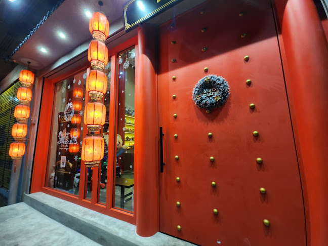 ErShiXiong Hotpot Restaurant 二师兄火锅客栈 - Gastronomi dan perhotelan