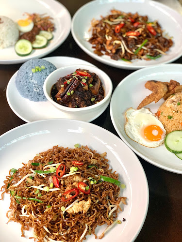 28, Poh Ming Park, 93300 Kuching, Sarawak