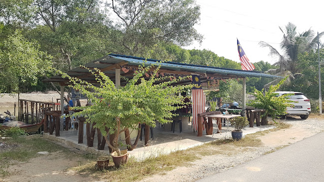 19, Jalan Kampung Nelayan, Sungai Batu, 34900 Pantai Remis, Perak