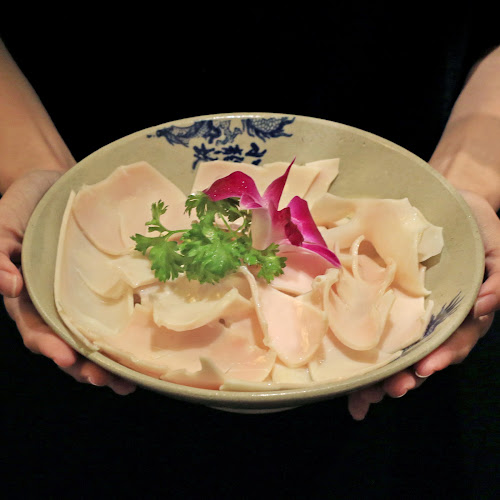 Xiao Long Kan Hotpot 小龙坎老火锅