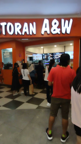 Opinii despre A&W 1st Avenue în George Town - Gastronomi dan perhotelan